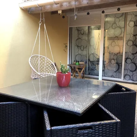 Un Cocon Proche De La Apartment